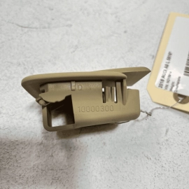 AUDI A8 L QUATTRO 2011-2018 REAR CENTER SEAT CHILD RESTRAINT HOOK CAP COVER