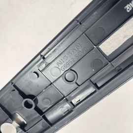 2016-20 INFINITI Q50 FRONT LEFT DRIVER DOOR STEP SILL SCUFF PLATE COVER TRI