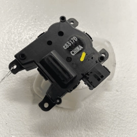 2016 - 2021 Honda Pilot HVAC Flap Duct Door Vent Blend Motor Actuator OEM