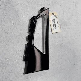 2017 - 2019 AUDI Q7 REAR LEFT DRIVER SIDE DOOR HANDLE TRIM BEZEL MOLDING OE