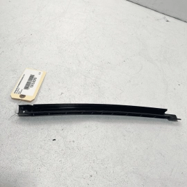 2017-18-2023 AUDI Q7 DOOR WINDOW LOWER GUIDE TRACK CHANNEL REAR RIGHT SIDE 