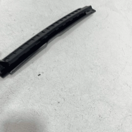 2017-18-2023 AUDI Q7 DOOR WINDOW LOWER GUIDE TRACK CHANNEL REAR RIGHT SIDE 