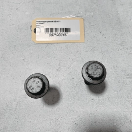 VOLKSWAGEN PASSAT 2006-2022 Front Hub Wheel Bearing Axle Bolt OEM = Set of 