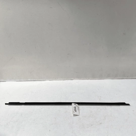 VOLKSWAGEN PASSAT 2020-22 REAR PASSENGER DOOR WINDOW BELT WEATHERSTRIP SEAL