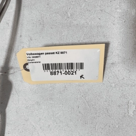 VOLKSWAGEN PASSAT 2012-22 PASSENGER SIDE REAR PARKING BRAKE CABLE TUBE PIPE