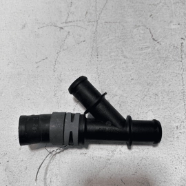 2017-2019 AUDI Q7 3.0L ENGINE COOLING COOLANT PIPE HOSE COUPLING CONNECTOR 