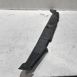 2017-2023 AUDI Q7 SQ7 FRONT LEFT DRIVER SIDE FENDER FILLER END PLATE COVER 