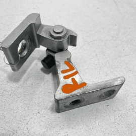 2011 - 2018 PORSCHE CAYENNE REAR LEFT DRIVER SIDE UPPER DOOR HINGE OEM