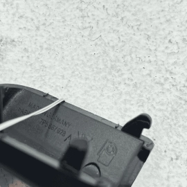 PORSCHE CAYENNE 2011 - 2018 REAR PASSENGER DOOR PANEL PULL GRAB HANDLE TRIM PORSCHE CAYENNE 2011 - 2018 REAR PASSENGER DOOR PANEL PULL GRAB HANDLE TRIM