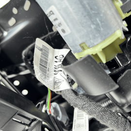 PORSCHE CAYENNE 2011 - 2018 FRONT RIGHT PASSENGER SEAT LOWER TRACK FRAME OE