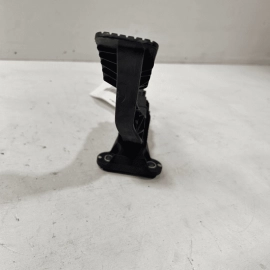 2018-2023 KIA RIO LX SEDAN FLOOR ACCELERATOR GAS THROTTLE BODY PEDAL OEM