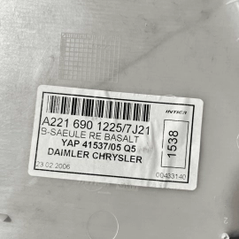 07-13 MERCEDES S600 S550 PASSENGER SIDE LOWER CENTER PILLAR TRIM PANEL COVE