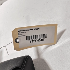 VOLKSWAGEN VW PASSAT 2020-2022 REAR LEFT OR RIGHT SIDE SEAT HEADREST OEM
