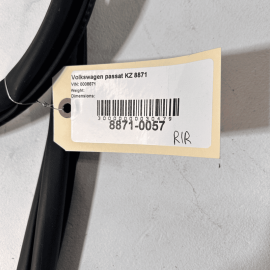 VOLKSWAGEN PASSAT VW 2012 - 2022  REAR PASSENGER SIDE DOOR WEATHERSTRIP SEA