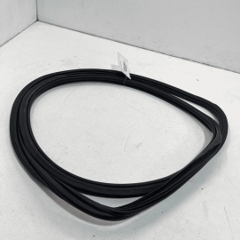 15-22 PORSCHE MACAN FRONT RIGHT OR LEFT SIDE DOOR BODY WEATHERSTRIP SEAL OE