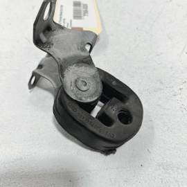 2015-22 PORSCHE MACAN CENTER MUFFLER RESONATOR DRIVER SIDE HANGER W/ BRACKE