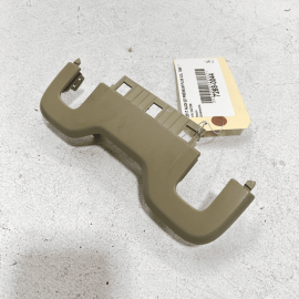 17-19 AUDI Q7 FRONT RIGHT PASSENGER SIDE SEAT HEADREST INNER TRIM COVER OEM