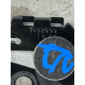 GENUINE 2011-2016 HYUNDAI ELANTRA PASSENGER FRONT RIGHT SEAT BELT TENSIONER