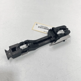 14-20 INFINITI Q50 FRONT RIGHT PASSENGER EXTERIOR DOOR HANDLE BASE BRACKET 