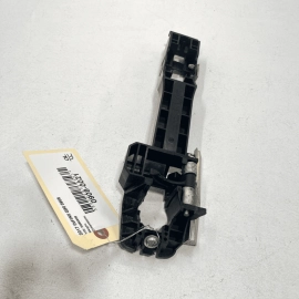 14-20 INFINITI Q50 FRONT RIGHT PASSENGER EXTERIOR DOOR HANDLE BASE BRACKET 