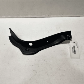 2018-2020 BMW 430I XDRIVE REAR PASSENGER TAILLIGHT COVER WATER GUTTER OEM 2018-2020 BMW 430I XDRIVE REAR PASSENGER TAILLIGHT COVER WATER GUTTER OEM