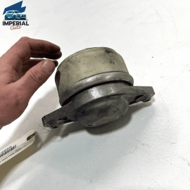 07-11 MERCEDES W221 S550 FRONT LEFT OR RIGHT SIDE ENGINE FRONT SUPPORT MOUN