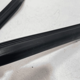 2007-2013 MERCEDES W221 S600 S550 CL550 UNDER HOOD BONNET WHEATHERSTRIP SEA