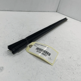 2007-2013 Mercedes S600 Front Left Driver Side Door Inner Wheatherstrip Sea
