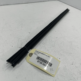 2007-2013 Mercedes S600 Front Left Driver Side Door Inner Wheatherstrip Sea