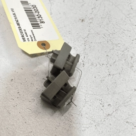 MERCEDES S550 S600 FRONT LEFT OR RIGHT SIDE SUN VISOR CLIP HOLDER 2007-2013