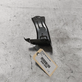 16-19 Volkswagen VW Passat Front Right Passenger Side Fender Support Bracke