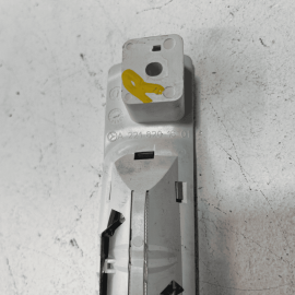 2007-2013 MERCEDES W221 S600 REAR RIGHT PASENGER SIDE INTERIOR READING LAMP