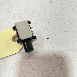 2007 - 2013 MERCEDES S-CLASS IMPACT CRASH SENSOR REAR RIGHT/LEFT OEM 1PCS 2007 - 2013 MERCEDES S-CLASS IMPACT CRASH SENSOR REAR RIGHT/LEFT OEM 1PCS