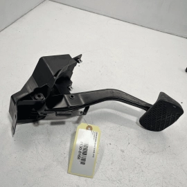 2007-2013 MERCEDES-BENZ S-CLASS FOOT STOP BRAKE PEDAL OEM