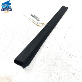 07-13 Mercedes S600 S550 S63 AMG Rear Passenger Side Door Frame Trim Cover 