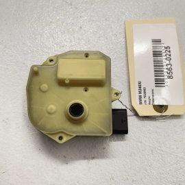 BMW M240xi F23 2017 - 2021 THERMOSTAT HOUSING ACTUATOR REGULATOR OEM