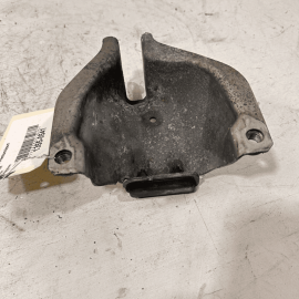 AUDI A6 FWD ENGINE RIGHT SIDE MOTOR MOUNT RETAINER PLATE 2012-2018 OEM
