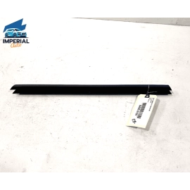 16-22 BMW X1 F48 REAR RIGHT PASSENGER DOOR WINDOW INNER WEATHERSTRIP SEAL O