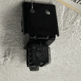 Front Driver Passenger Side Bumper Impact Sensor OEM 2007-13 Mercedes S550 