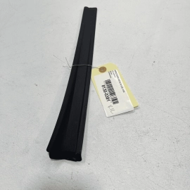 207-13 Mercedes S550 S600 Rear Left Driver Interior Door Window Frame Cover