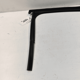 2016-2018 AUDI A6 S6 REAR LEFT DRIVER DOOR WINDOW FRAME RUBBER SEAL CHANNEL