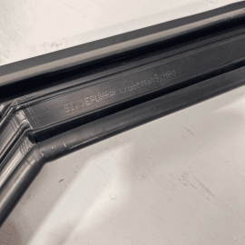 2016-2018 AUDI A6 S6 REAR LEFT DRIVER DOOR WINDOW FRAME RUBBER SEAL CHANNEL