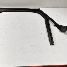 2016-2018 AUDI A6 S6 REAR LEFT DRIVER DOOR WINDOW FRAME RUBBER SEAL CHANNEL