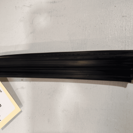 2016-2018 AUDI A6 S6 REAR LEFT DRIVER DOOR WINDOW FRAME RUBBER SEAL CHANNEL