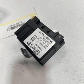 2007-2013 MERCEDES W221 S600 FUEL PUMP CONTROL MODULE OEM