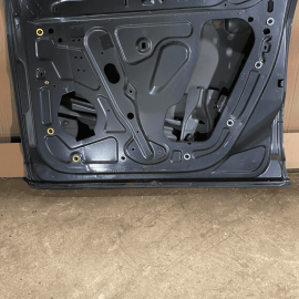 2009-2017 GMC ACADIA FRONT RIGHT PASSENGER SIDE DOOR SHELL 22883073