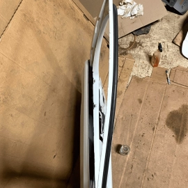 DOOR FRONT RIGHT OEM 7298566 2011-2018 BMW 3 320 328 330 340 M3 F30 F31 F80