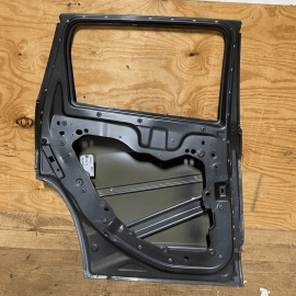 2014-2018 JEEP CHEROKEE LATITUDE REAR LEFT DRIVER SIDE DOOR SHELL PANEL OEM