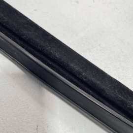 MERCEDES W221 S600 REAR DRIVE DOOR GLASS RUN CHANNEL WEATHERSTRIP OEM 2007-