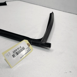 MERCEDES W221 S600 REAR DRIVE DOOR GLASS RUN CHANNEL WEATHERSTRIP OEM 2007-
